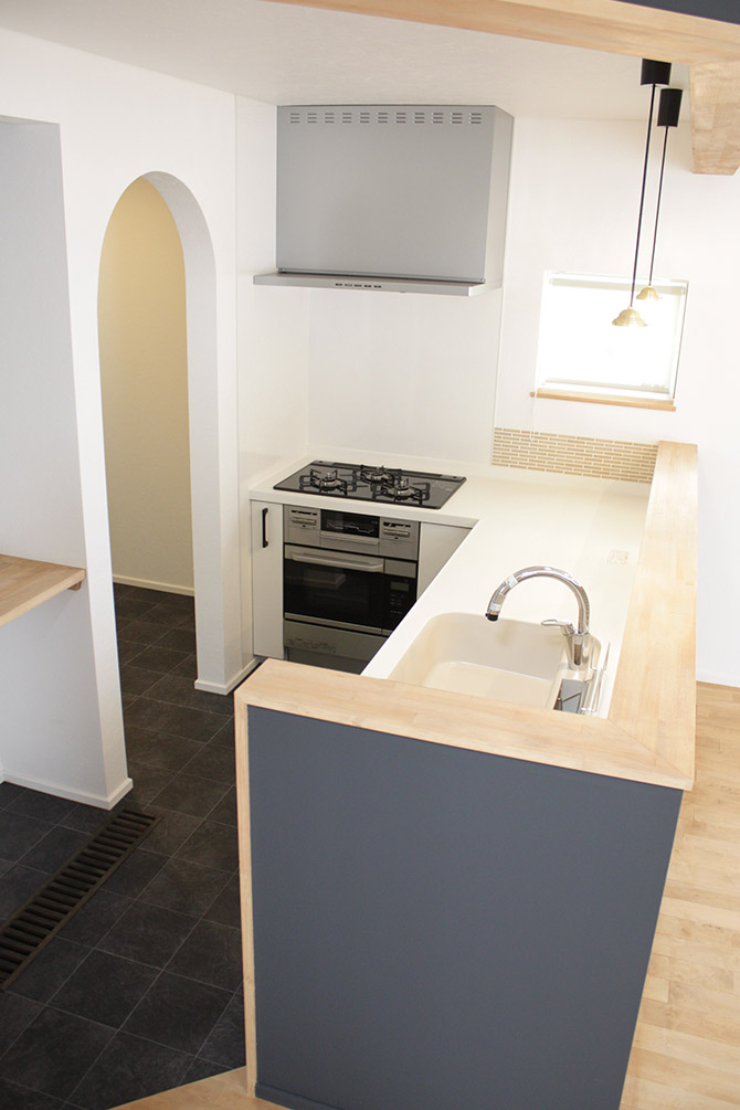 L字型キッチンの家 北海道ハウジング 旭川の高性能デザイン住宅 注文住宅の新築 リフォーム
